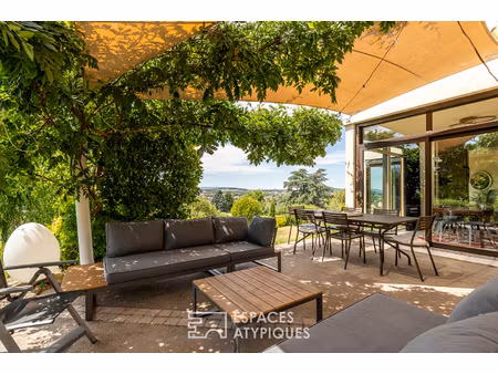 maison d'architecte entièrement rénovée avec vue panoramique