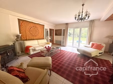 maison familiale de 200 m² avec dépendance sur 3 022 m² - domaine de carheil à plessé