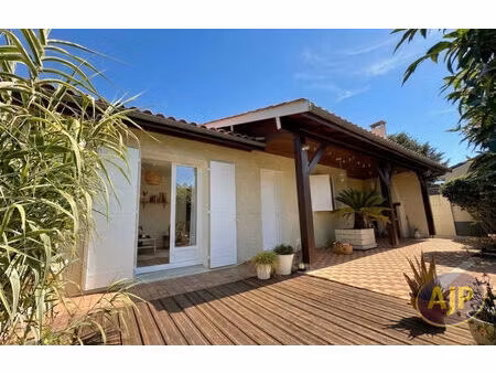 maison avec dépendance et double garage !