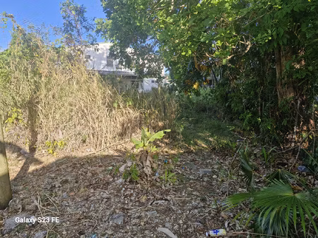 terrain 330 m2 port louis