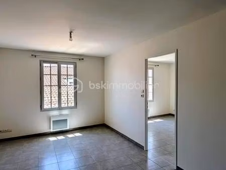 la valette centre - beau t2 46 m² + parking prive