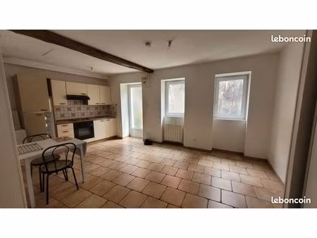 studio équipé avec terrasse   nevers centre
