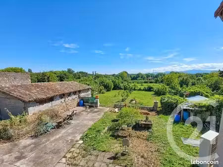 maison 6 pièces 144 m²