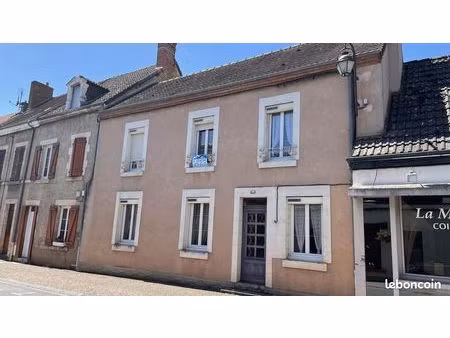 maison 7 pièces - 106 m² - centre de massay – garage et dépendances