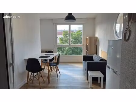mini f2 lumineux avec garage et cave - meublé