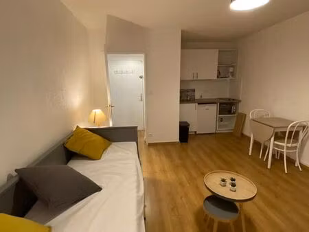 loue très agréable t1 - 26m² meublé et rénové  bordeaux centre