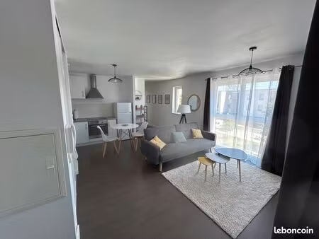 appartement t2 meublé la rochelle-st eloi