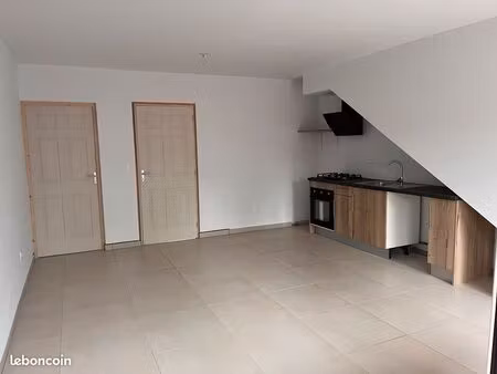 t2 44m2 à louer + 15m2 terrasse