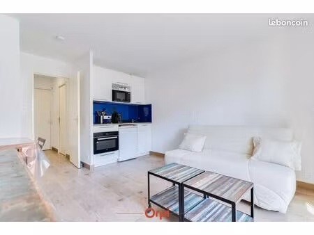 studio 1 pièce 22 m²