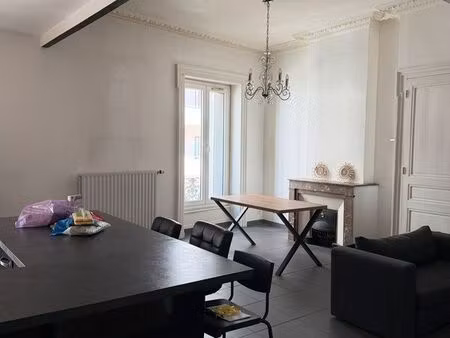 appartement 3 pièces 63 m2 face à l’iep saint-étienne