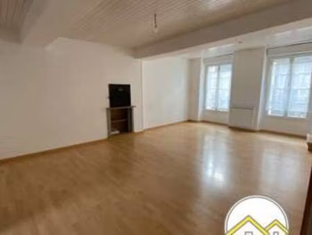 location appartement 3 pièces meublé à châteaubriant centre (44110) : à louer 3 pièces meu