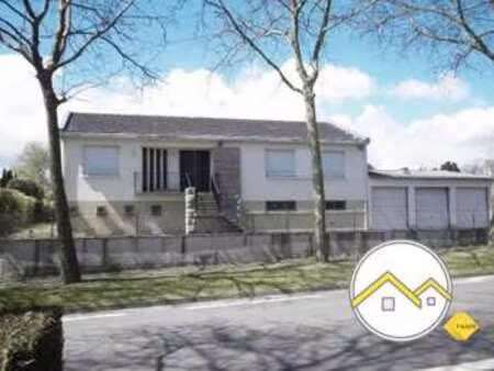 location bureaux et commerces à châteaubriant (44110) : à louer / 150m² châteaubriant