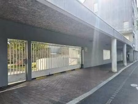 location garage box et parking à saint-brieuc (22000) : à louer / 15m² saint-brieuc