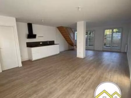 location maison à châteaubriant ville aux roses (44110) : à louer / 79m² châteaubriant vil