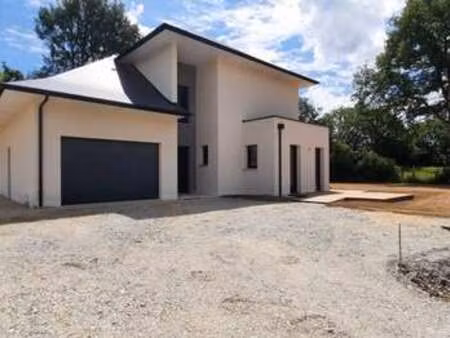 location maison à saint-berthevin (53940) : à louer / 132m² saint-berthevin