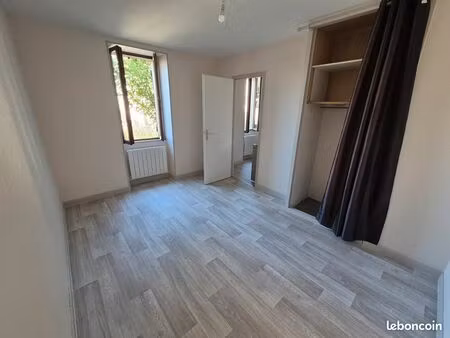 location appartement annuelle