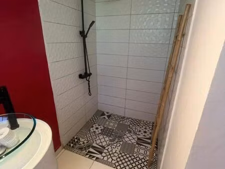 studio proche du chu libre de suite