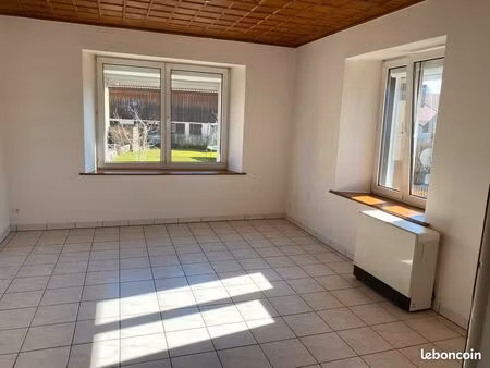 appartement t4 de 88 m² lumineux -disponible