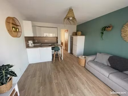 f2 meublé + garage vue mer