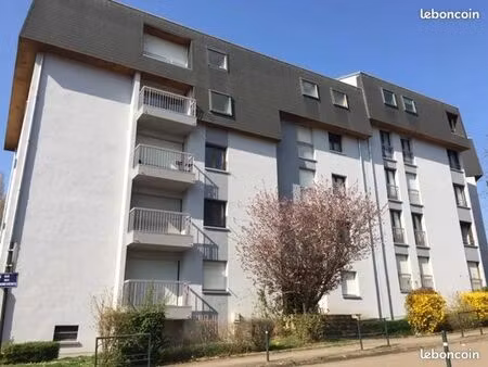 villers f1 parking  balcon 31 m2