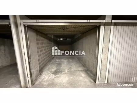 lock_up