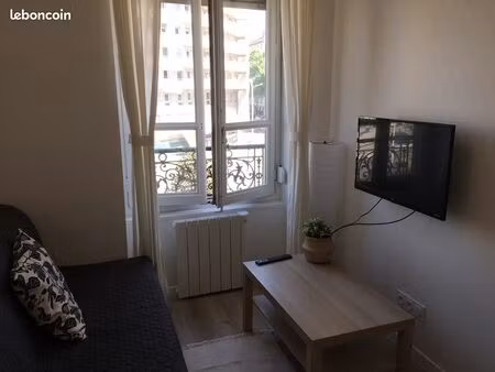 studio meublé secteur garibaldi-berthelot (7ème)