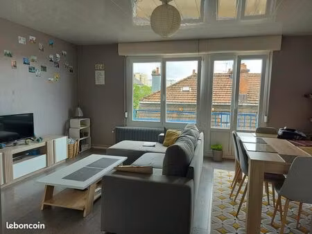 appartement 2 pièces 62 m²