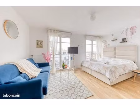 studio 1 pièce 28 m²