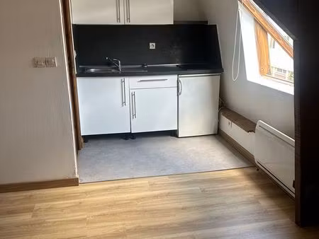 petit f2 2ème étage centre hazebrouck