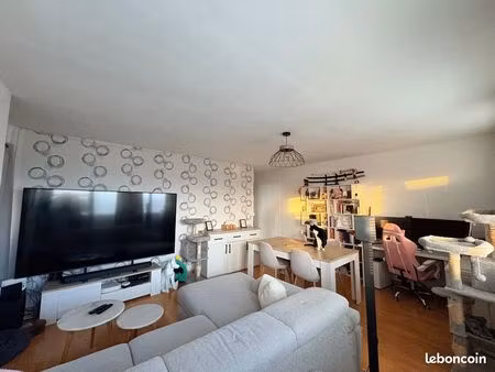 appartement a vendre – t3 62m² - lumineux et tout a pied