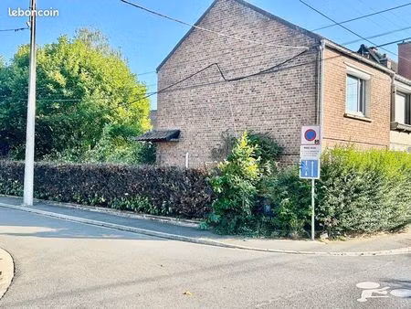 maison semi-mitoyenne avec jardin
