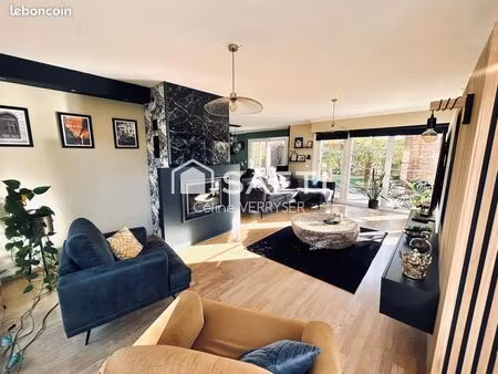 chalet 9 pièces 166 m²