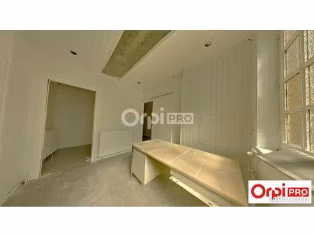 bureau 100 m²