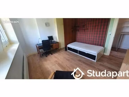 chambre 1 pièce 17 m²