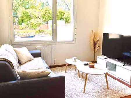 appartement une chambre à louer