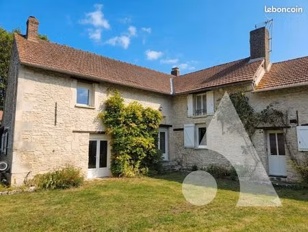 maison 8 pièces 223 m²