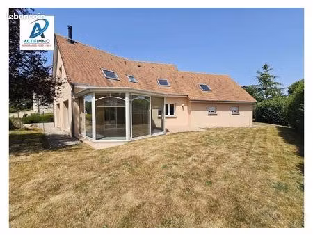 maison 5 pièces 136 m²