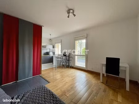 studio 1 pièce 22 m²