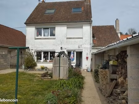 maison 4 chambres +jardin 260 m2 +dépendances +garage sur zouafques