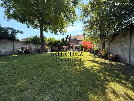 maison 8 pièces 254 m²