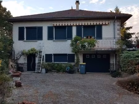 jolie maison lezigneux
