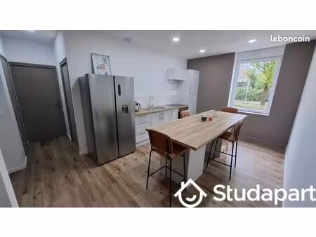 chambre 1 pièce 12 m²