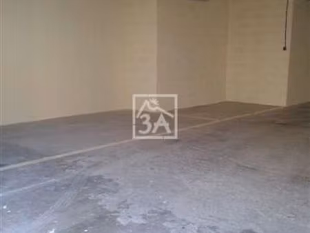parking 6 m² calais