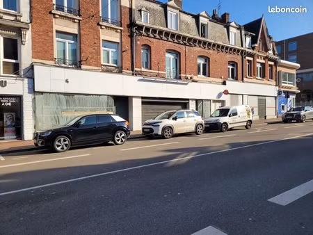 local commercial 600 m²