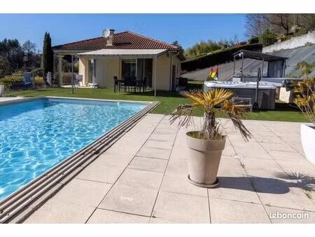 villa 6 pièces 120 m²