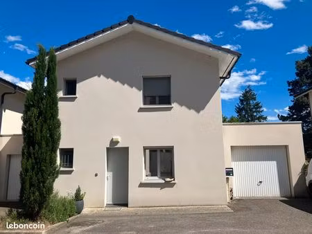 claix centre bourg – maison récente 2018 – 96 m² – dpe b – jardin  garage