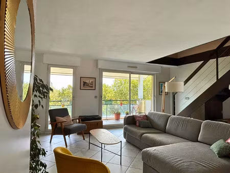duplex t4 lumineux de 104 m² - 3 chambres aux portes de genève