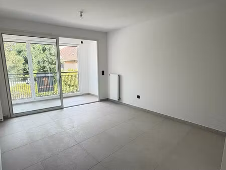 location appartement 3 pièces  56.49m²  lognes