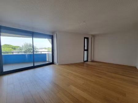 vente appartement 5 pièces  107.95m²  pau