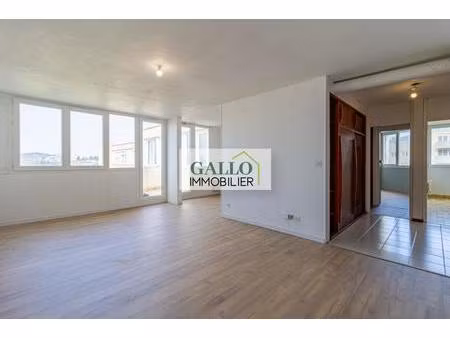 appartement 100 m²
